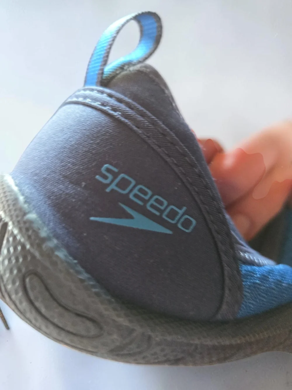 Speedo Kid's Navy and Light Blue Slip-On Water Shoes Size 4Y